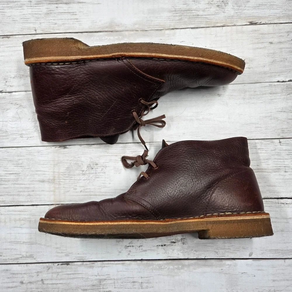 Clarks‎ Desert Boots Mens 9.5M Brown Leather Originals Chukka Crepe Sole 62905